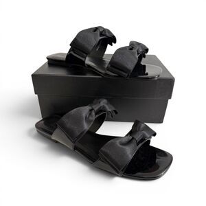 AAJ By Aminah Abdul Jillil Jody Black Bow Flat Black Sandals, NEW! Size 10.5